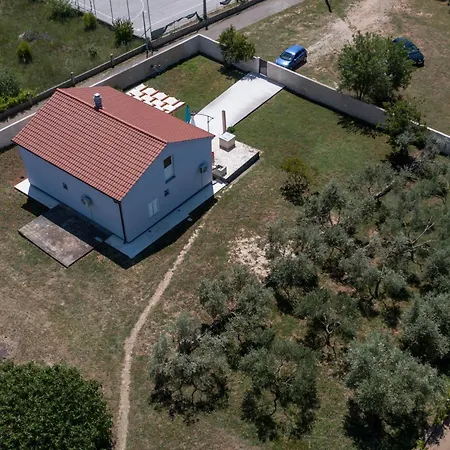 House Beram * Zara